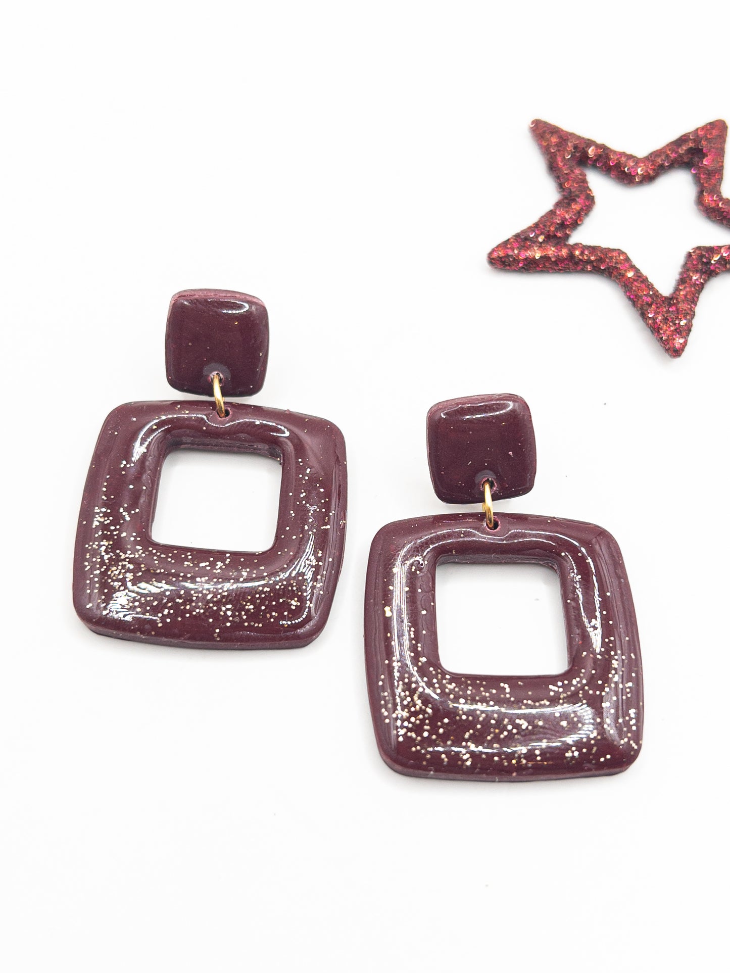 Oorbellen Pom Bordeaux goud glitter