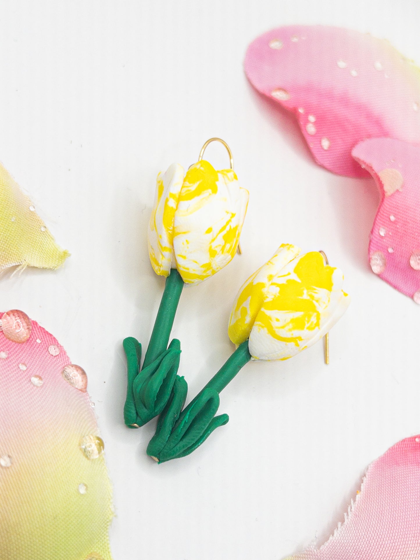 Tulpen oorbellen geel / wit