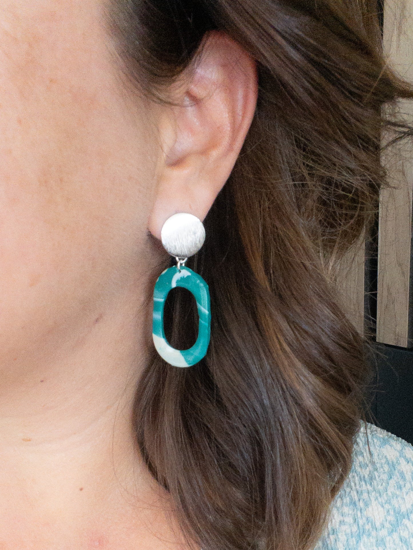 Oorbellen mix-it groen, zilver en zand