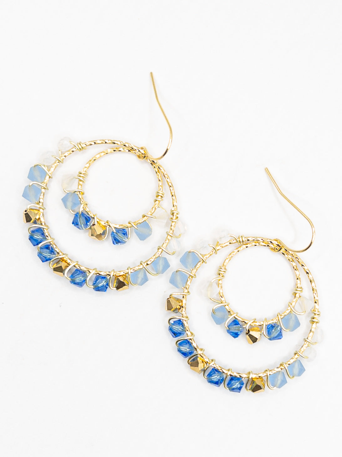 Boho oorbellen in blauw en goud