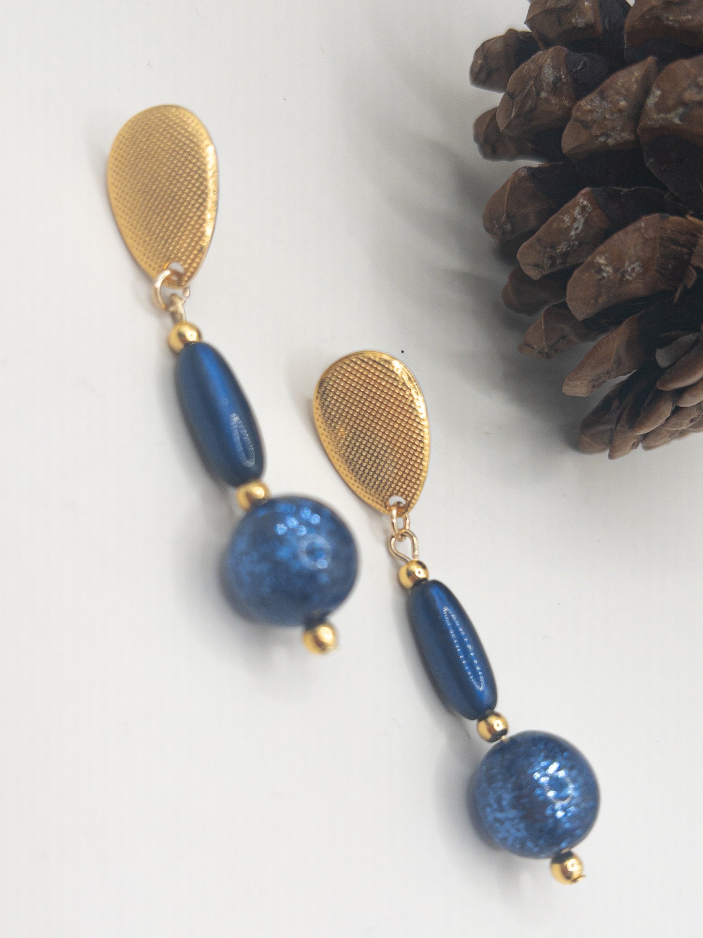 Oorbellen Ella goud blauw
