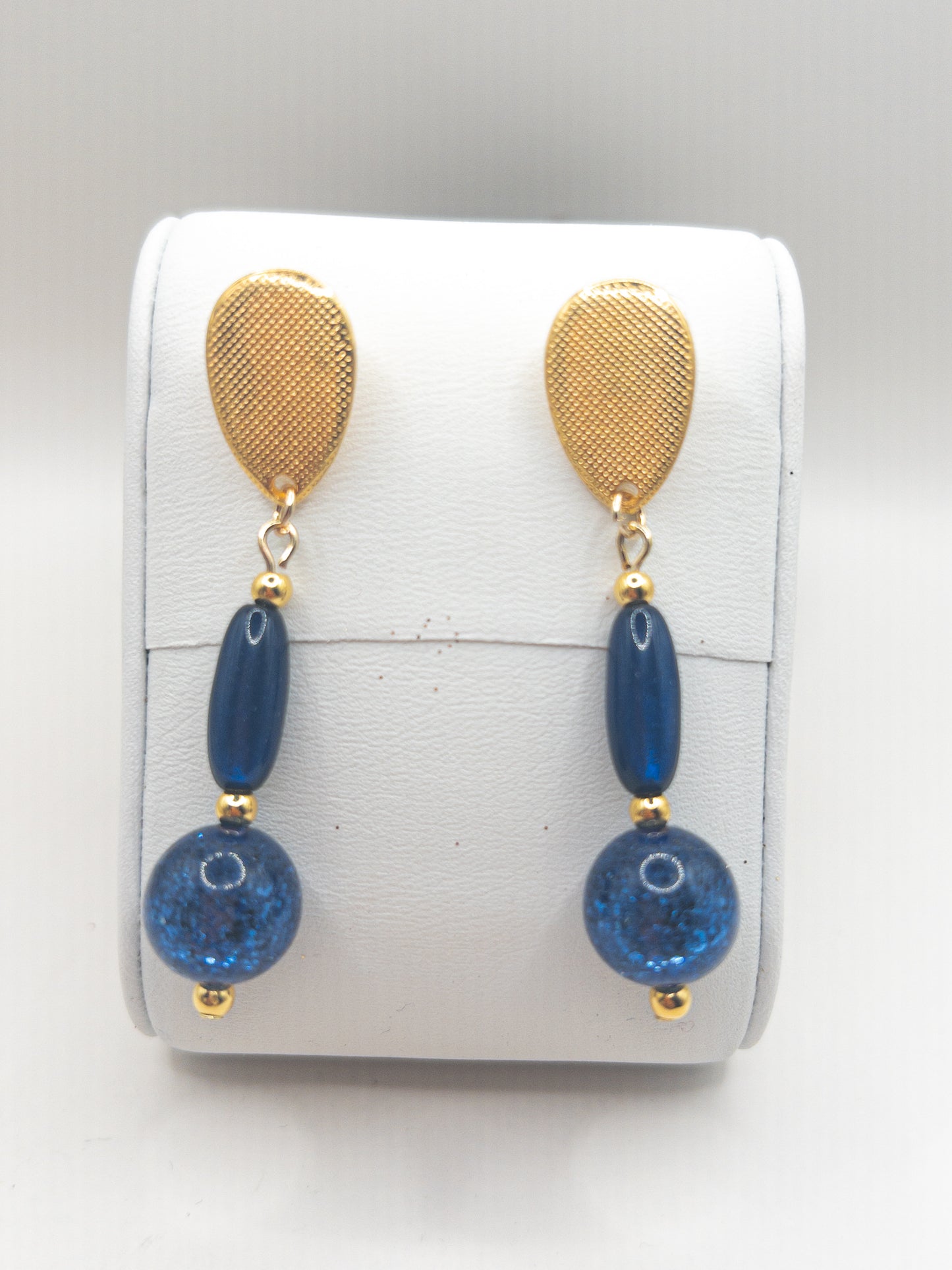 Oorbellen Ella goud blauw