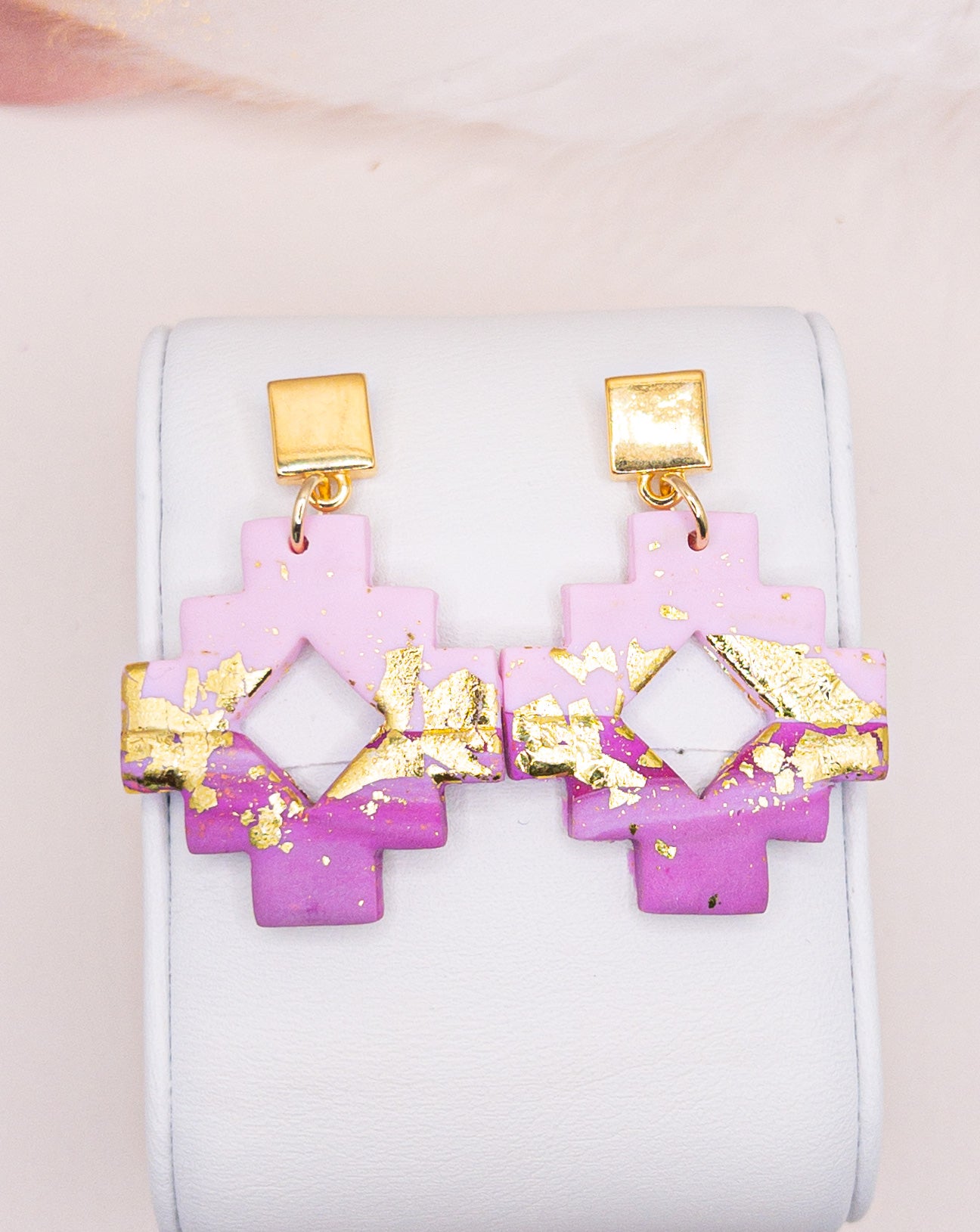 Oorbellen Corners pink & gold