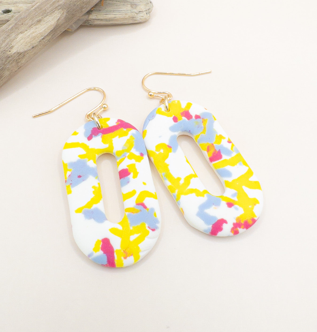 Oorbellen Filia wit geel blauw roze