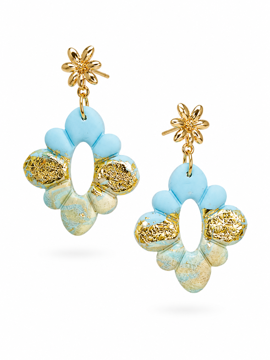 Oorbellen Daisy blauw zacht geel goud en zandkleur