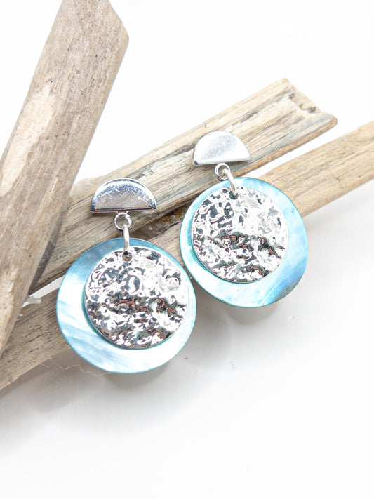 Oorbellen Bodi zilver parelmoer groen/blauw