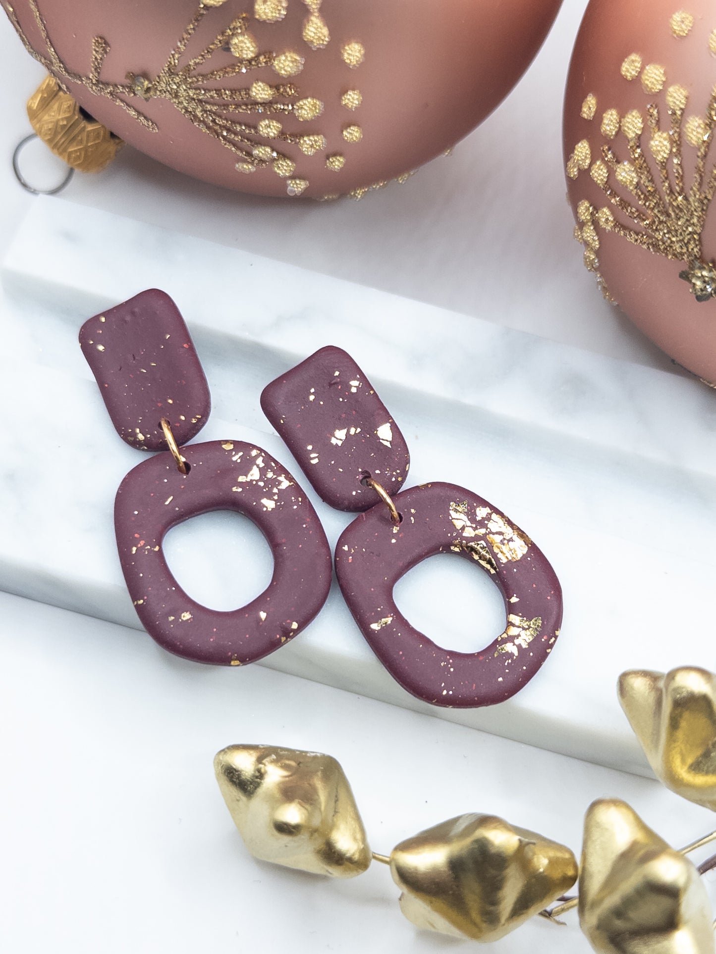 Oorbellen Organic wijnrood goud