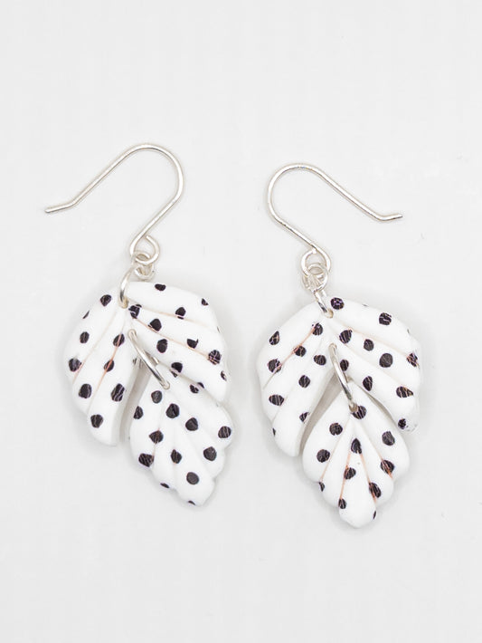 Oorbellen Leah Polkadot wit zwart