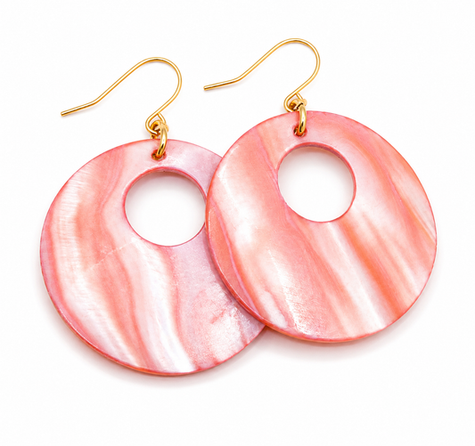 Oorbellen Shell Salmon goud zalmroze schelpen