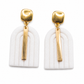 Oorstekers met prachtige wit parelmoer hanger wit en goud