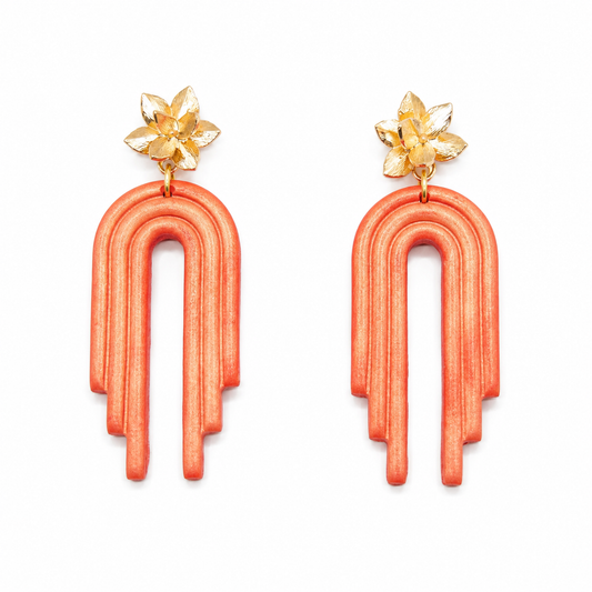 Oorbellen Senia bloemstekers met oranje / rode hanger met glans