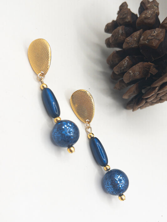 Oorbellen Ella goud blauw