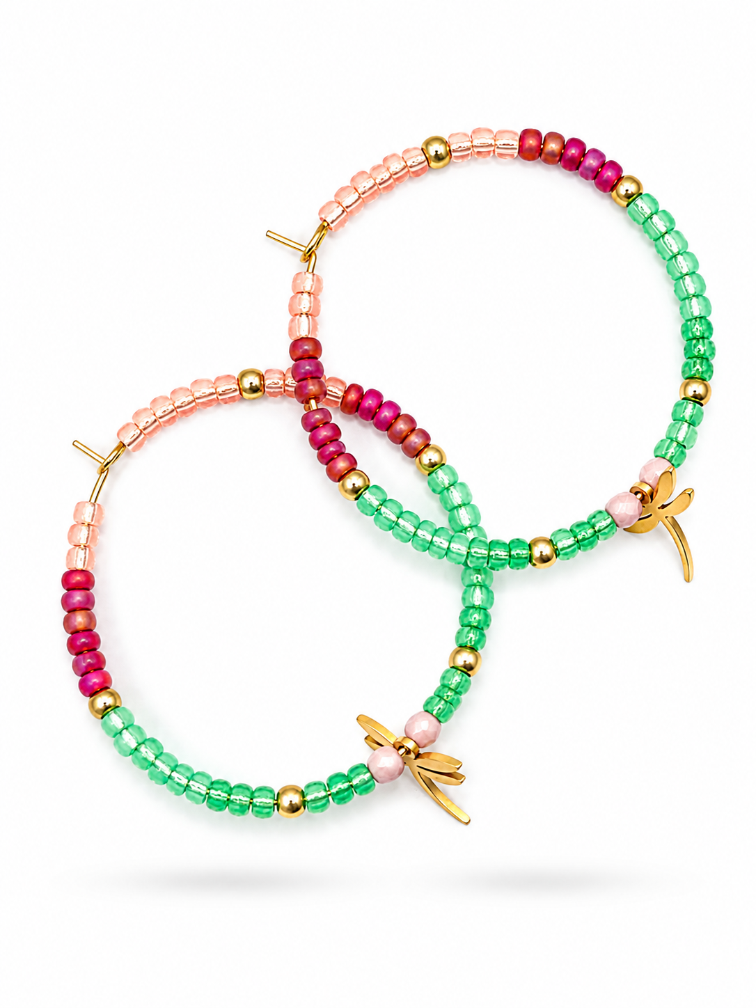 Vrolijke oorbellen met libelle hanger groen goud Bordeaux