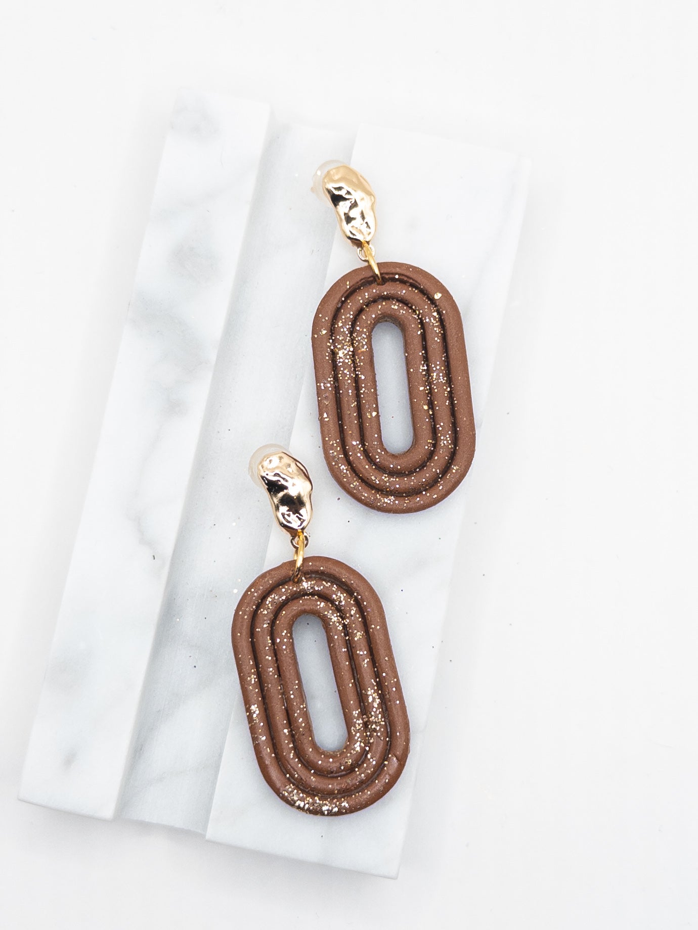 Oorbellen Oval Caramel glitter