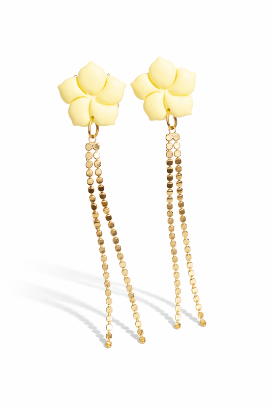 Trendy oorbellen geel goud bloem