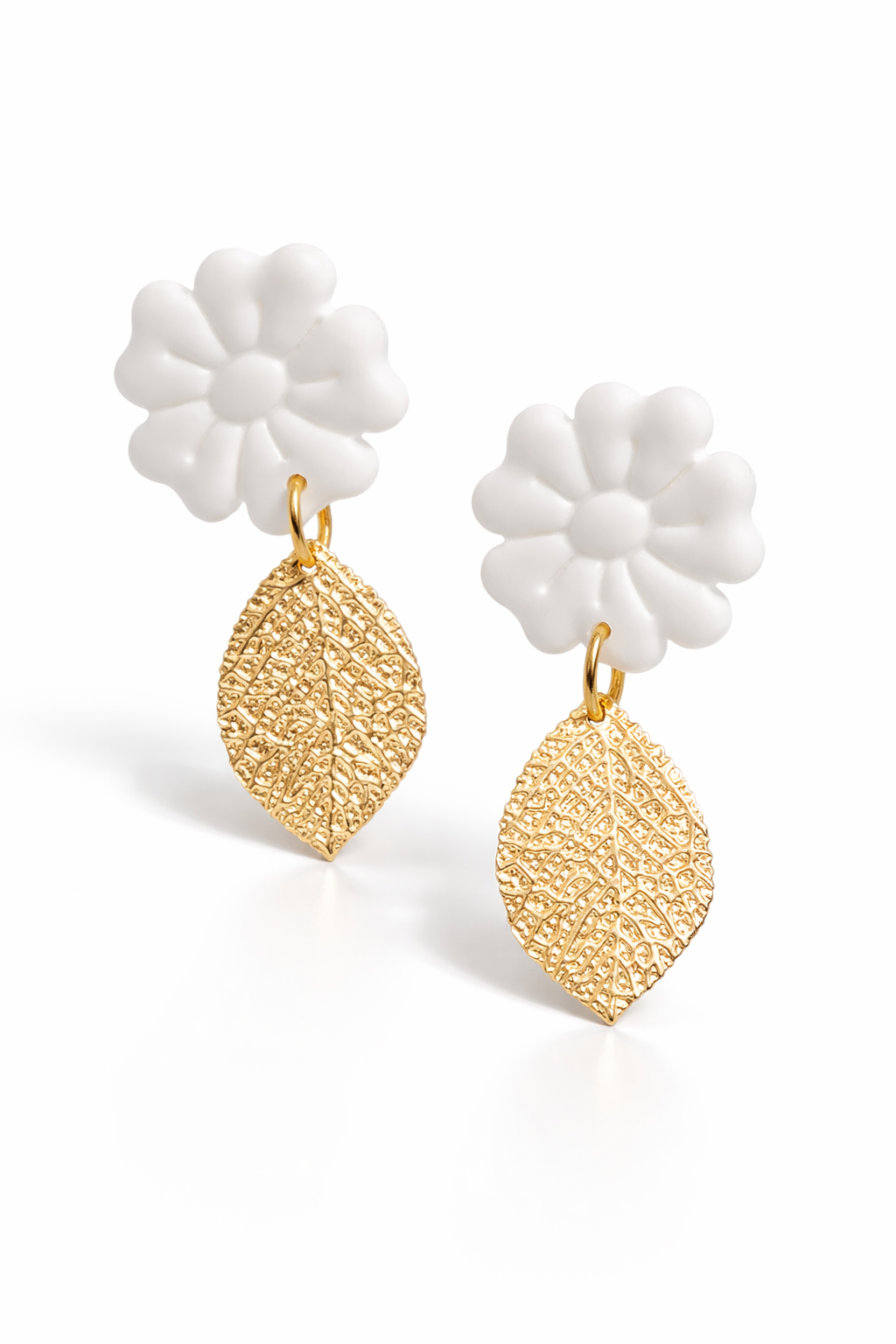 Oorbellen Bloem Feather wit